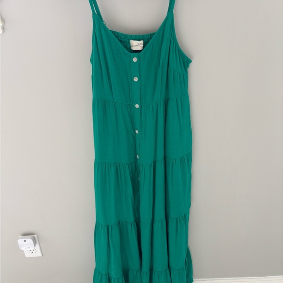 Universal Thread Dresses & Skirts - Universal Thread green maxi dress